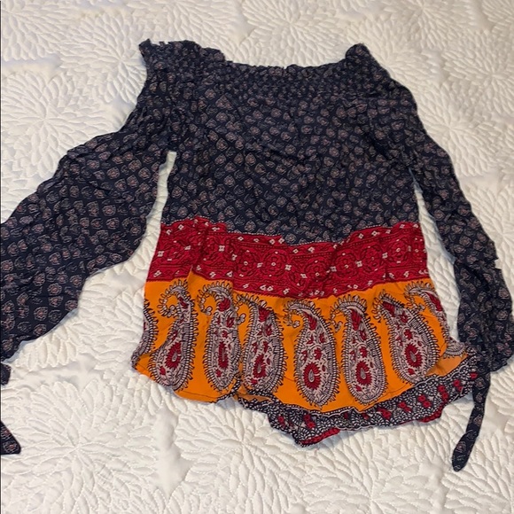 Bohemian off the shoulder top - Picture 2 of 4